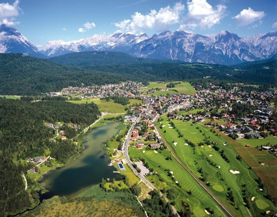Das Kronen Hotel Seefeld in Tirol Eksteriør billede