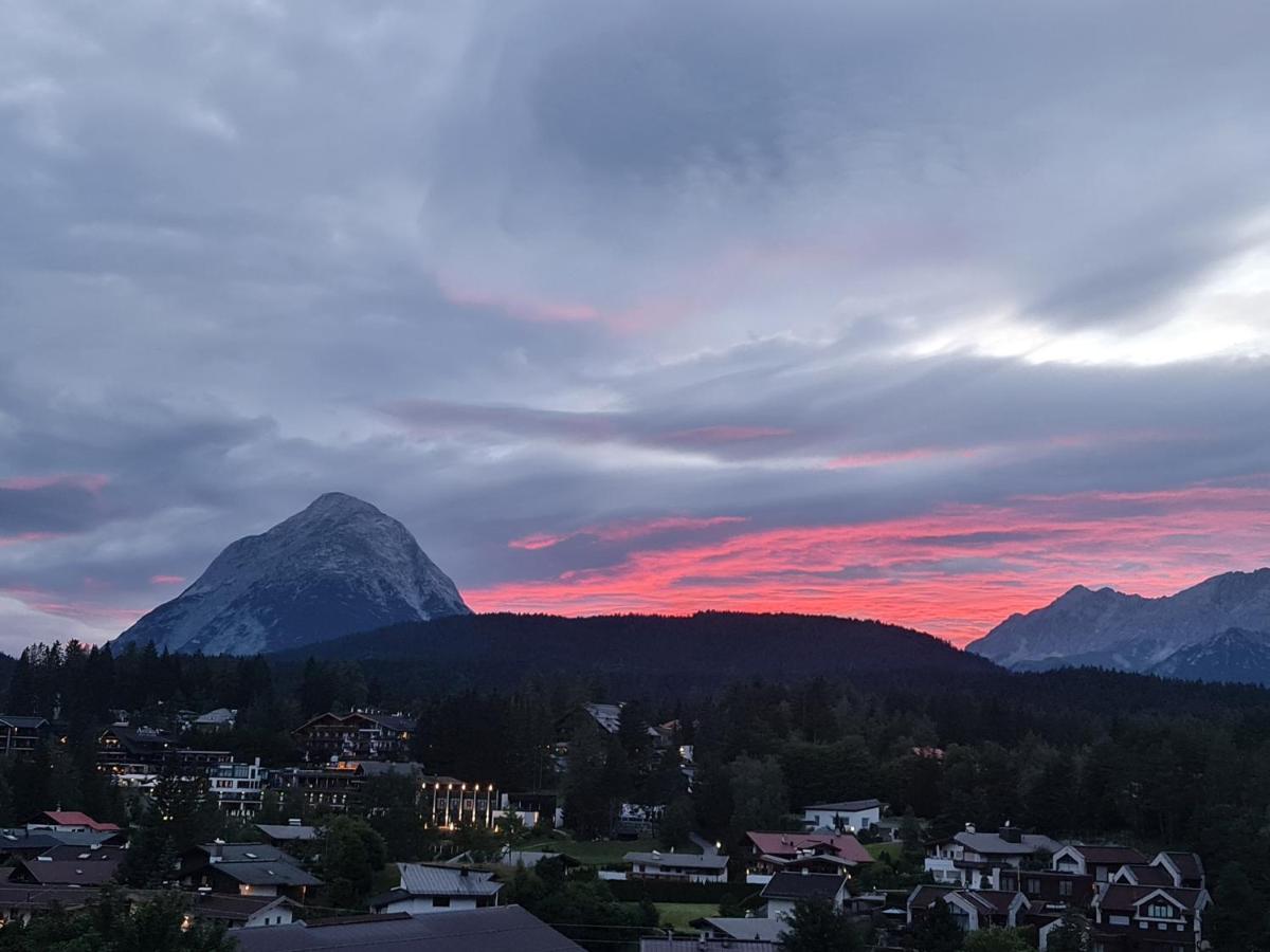 Das Kronen Hotel Seefeld in Tirol Eksteriør billede