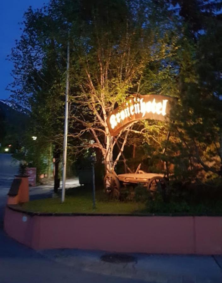 Das Kronen Hotel Seefeld in Tirol Eksteriør billede